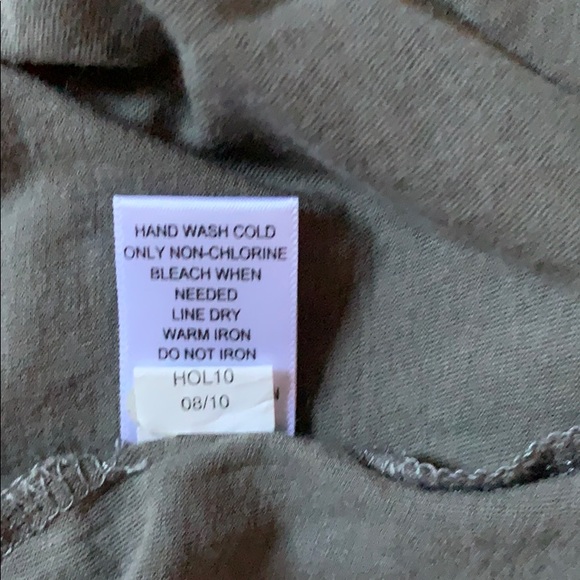 Banana Republic- Long Sleeve Tee - Picture 6 of 6